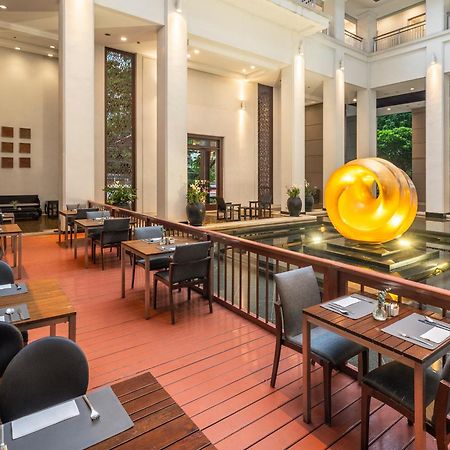 Grande Centre Point Ploenchit Hotel Bangkok Ngoại thất bức ảnh The restaurant